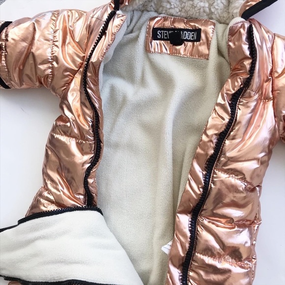 Steve Madden rose gold pram snowsuit EUC 3-6 month - Picture 3 of 5
